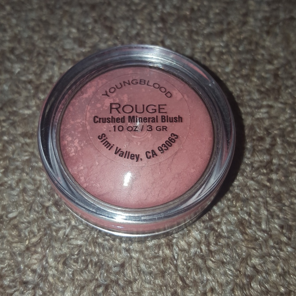 YOUNGBLOOD Crushed Mineral Blush-Rouge