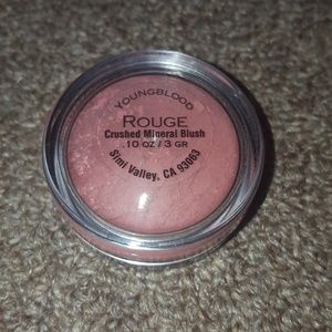 YOUNGBLOOD Crushed Mineral Blush-Rouge