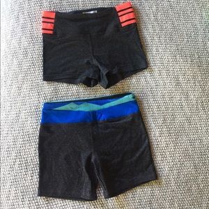 2 BRAND NEW forever 21 spandex. Never worn