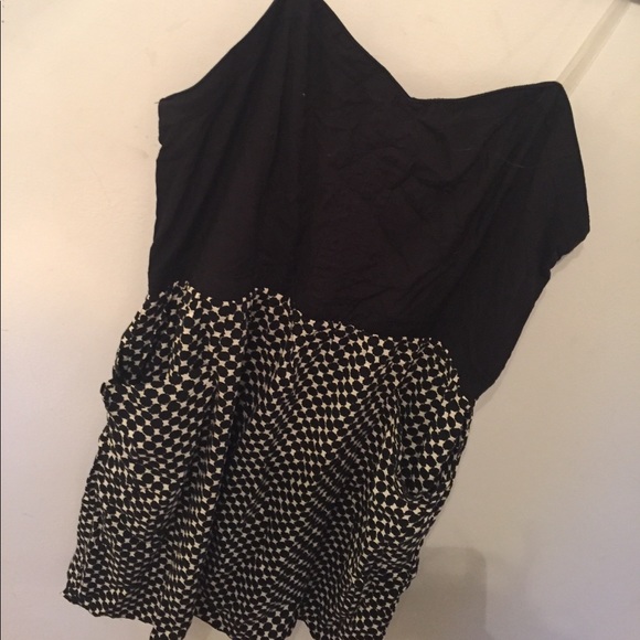 JUNIORS STRAPLESS DRESS - Picture 2 of 5