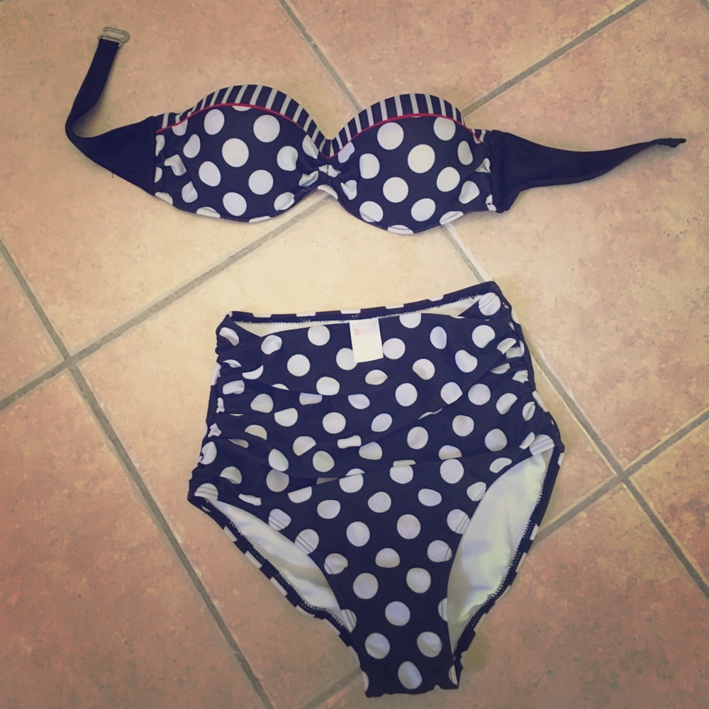 Retro high waisted bathing suit