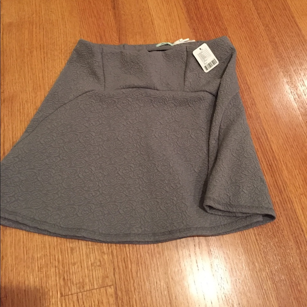 Grey skirt