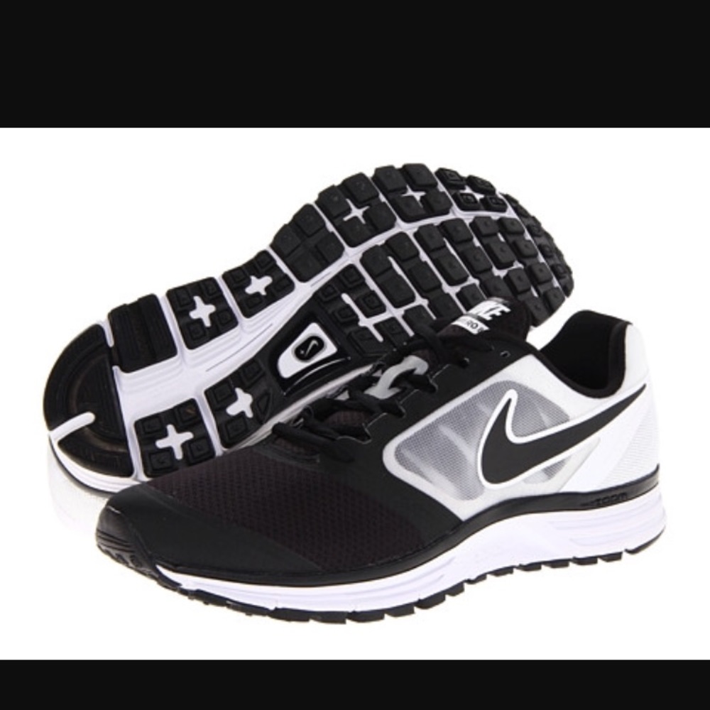 Nike Vomero 8 sneakers
