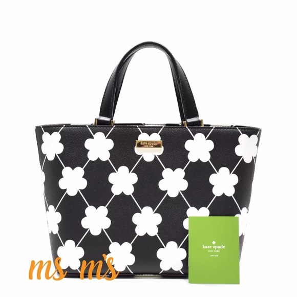 kate spade Handbags - NWT KATE SPADE tote Small Bag