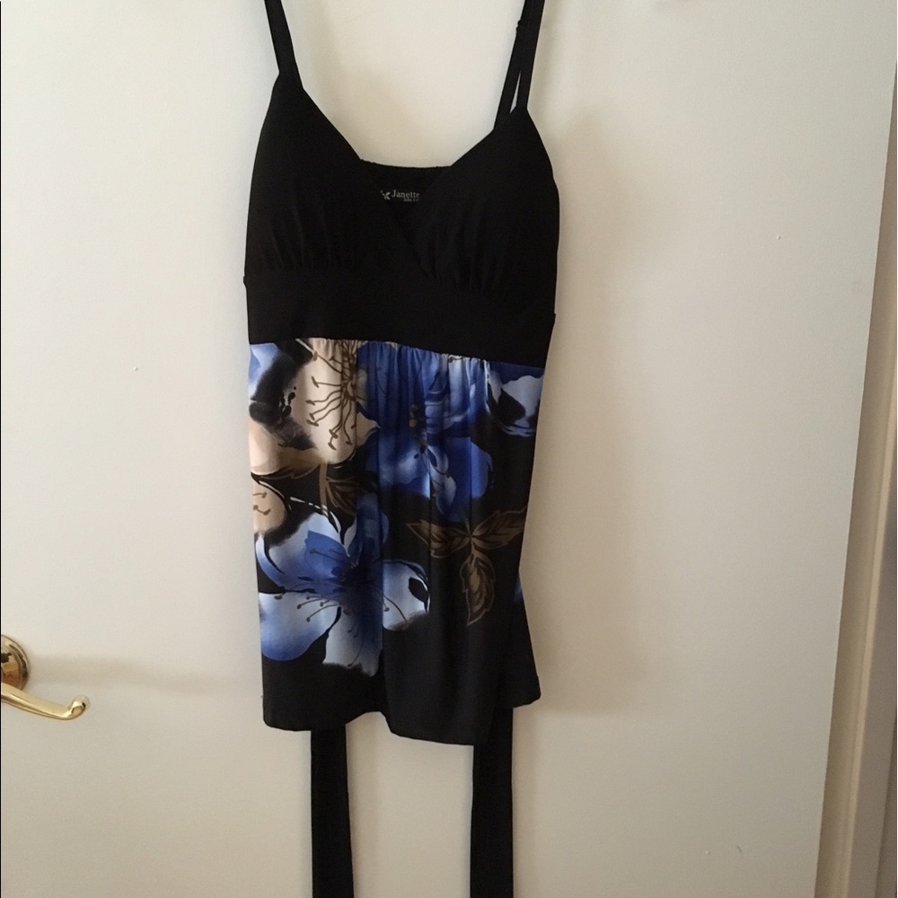 Size S Adorable Low Cut Top