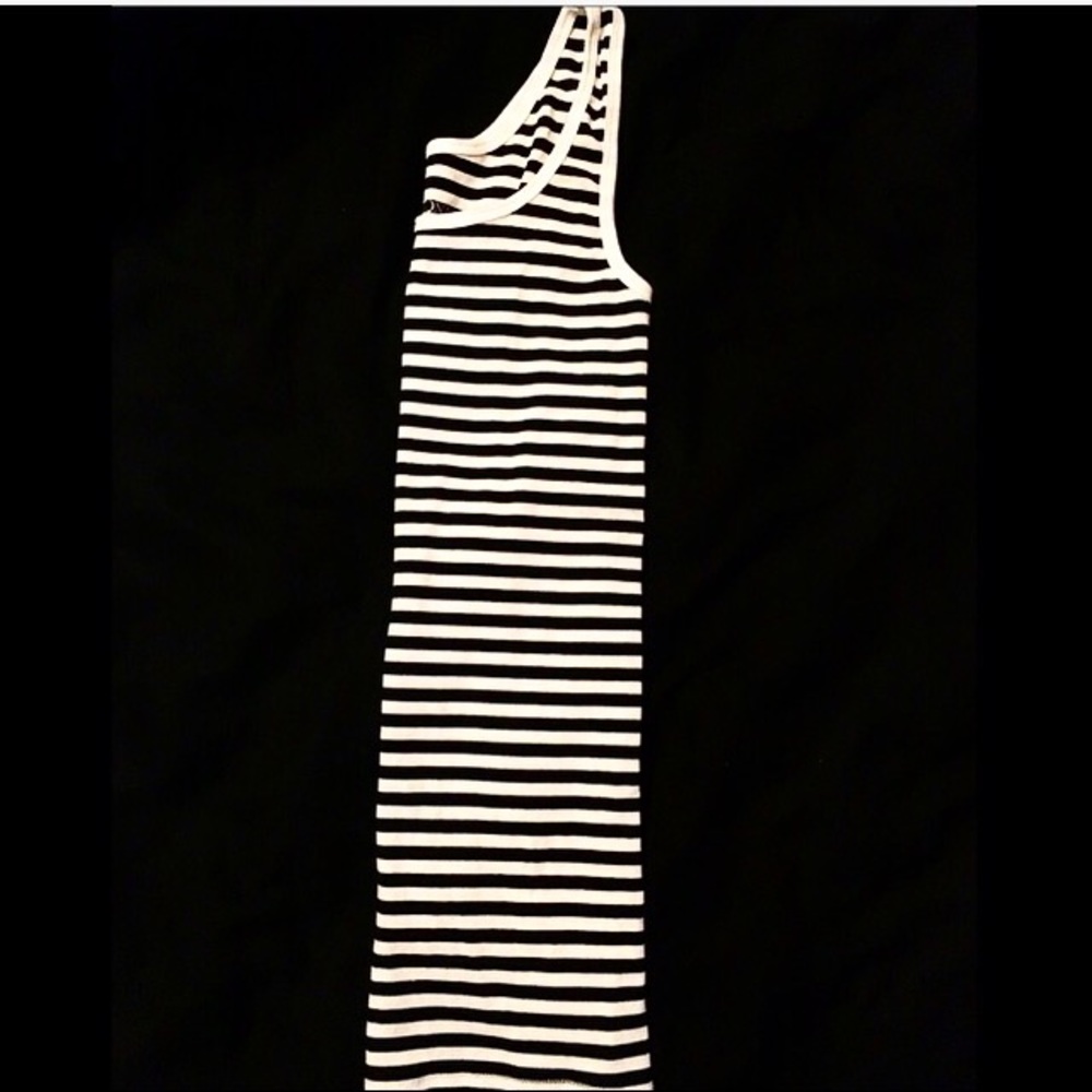 ✨⚪️Striped Tank ⚫️✨ - Picture 4 of 4