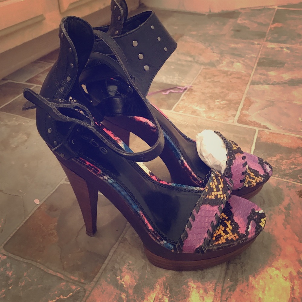 Multicolored ankle strap Bebe sandals