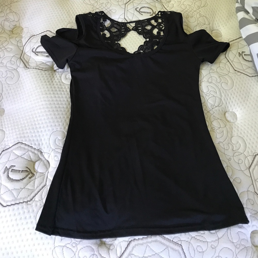 Lace open back shirt