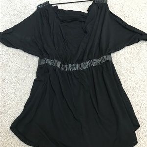 Long shirt with cinched waist