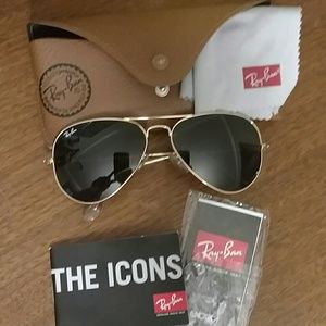 Ray-Ban Aviator Sunglasses