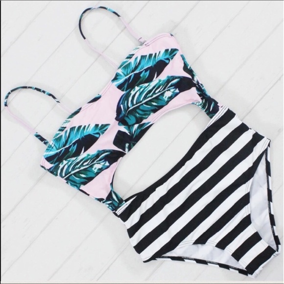 🎉HP🎉Tropical High Waist One Piece 1 SMALL LEFT - Picture 4 of 8
