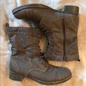 Cathy jean tope/brown boots