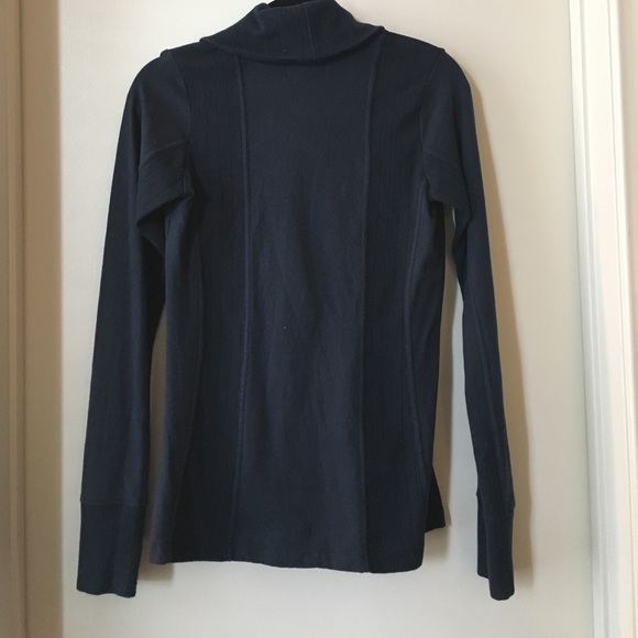 Comfy navy wrap sweater by Lucky brand - Picture 3 of 4