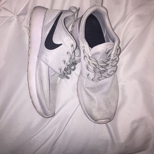 Nike Roshes