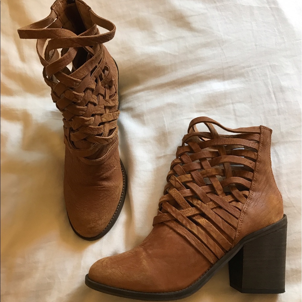 Free People Carerra Boots - Picture 2 of 4