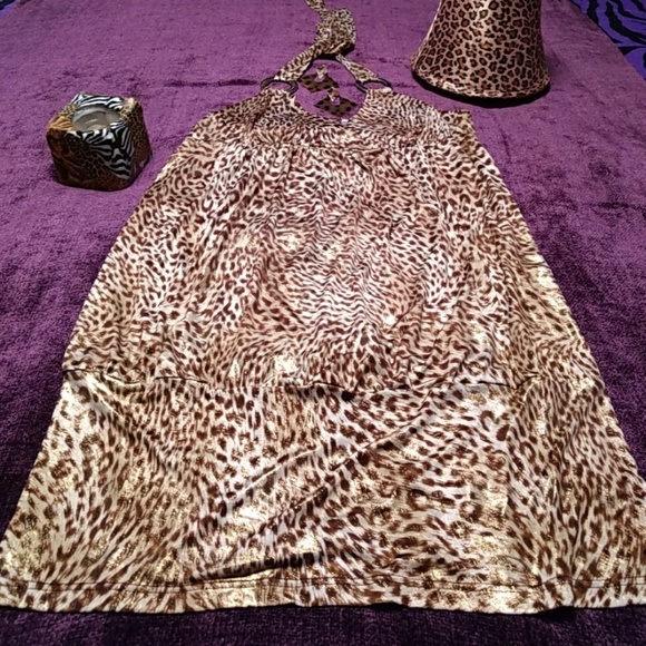 Leopard Print Halter - Picture 1 of 3