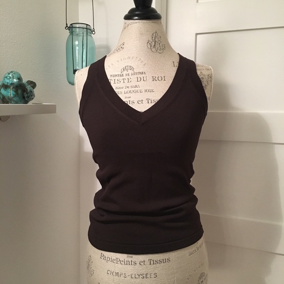 Banana Republic Chocolate V-Neck Tank - Picture 2 of 5