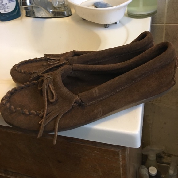 Minnetonka shoes - Picture 3 of 5