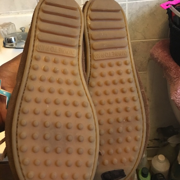 Minnetonka shoes - Picture 5 of 5