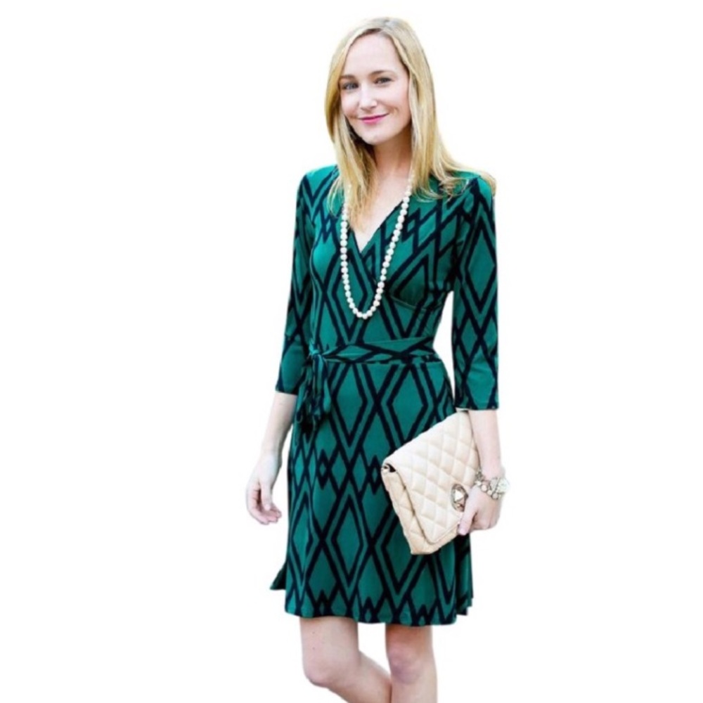 LEOTA perfect wrap mini in hunter diamond print