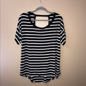 Open back, over sized top