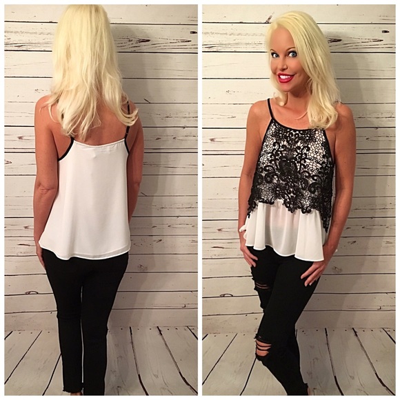 LAST 1! ❤️Stunning lace front black- white top! - Picture 2 of 2