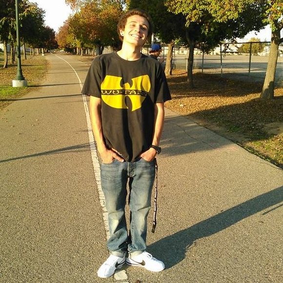 Meet your Posher, Alex - Picture 1 of 1