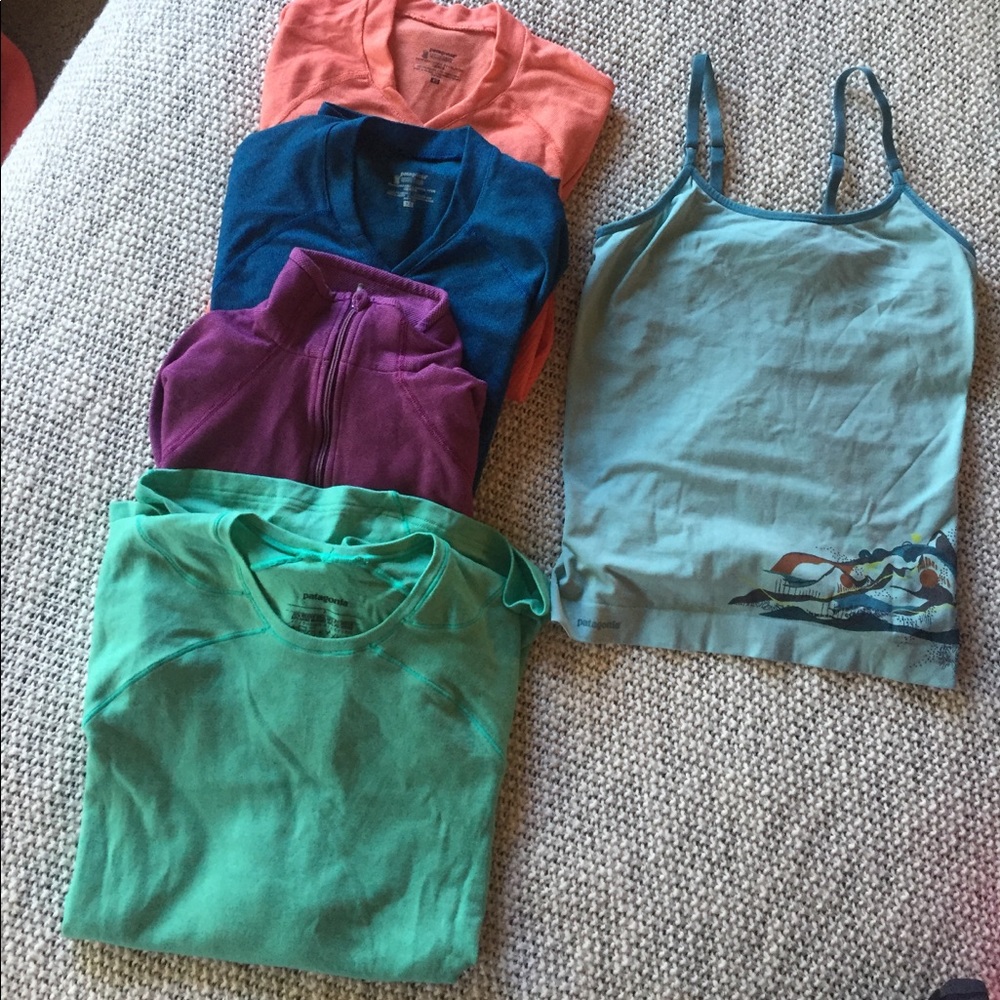 Set of 5 Patagonia base layers