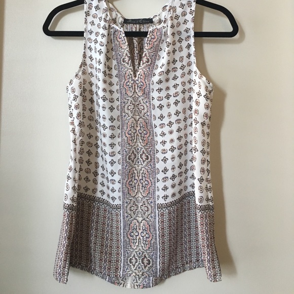 Patterned split neck tank top - Picture 1 of 4