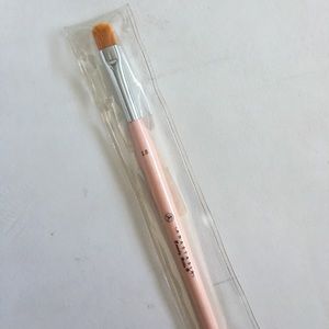 abh brush 18