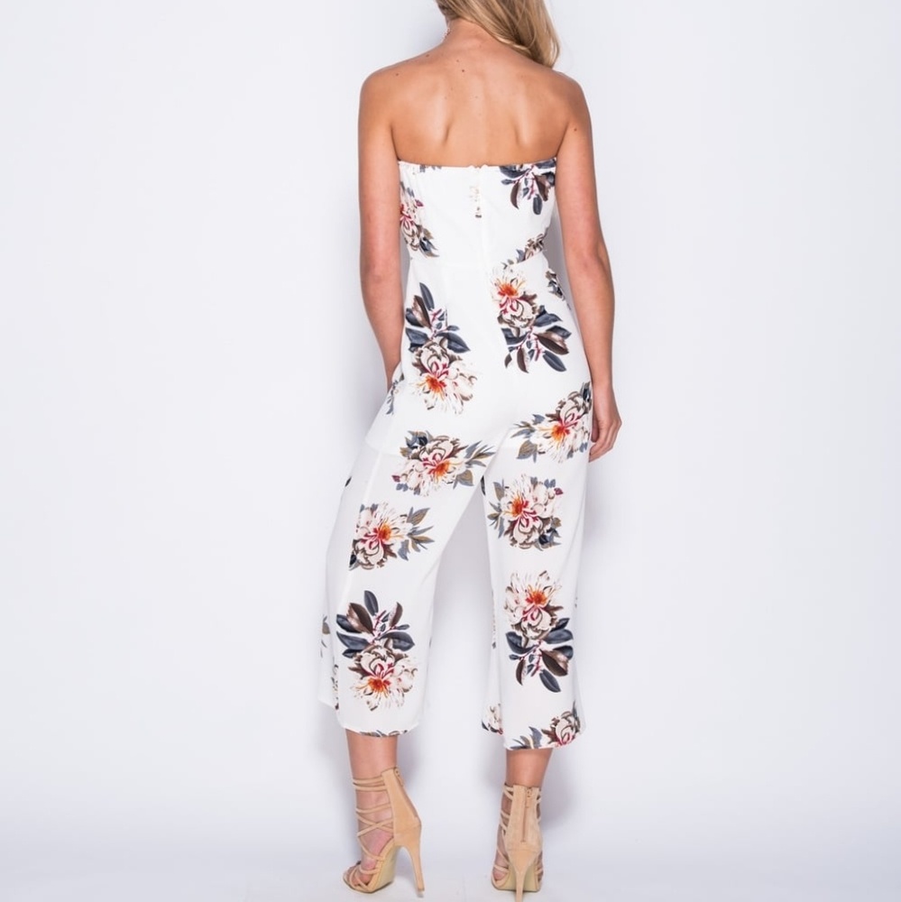 🌺Floral Off Shoulder Jumper🌺 - Picture 2 of 2