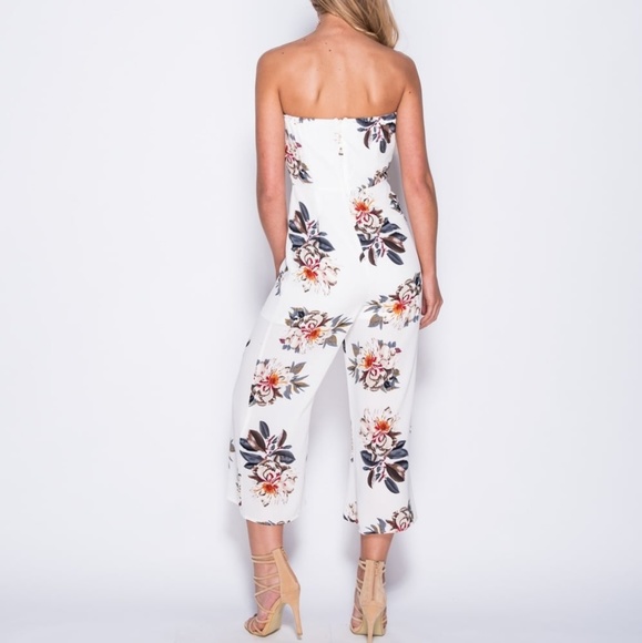 🌺Floral Off Shoulder Jumper🌺 - Picture 2 of 2