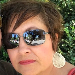 Meet your Posher, Tabitha