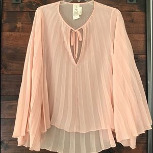 Free People Top - Blouse - Flowy and light