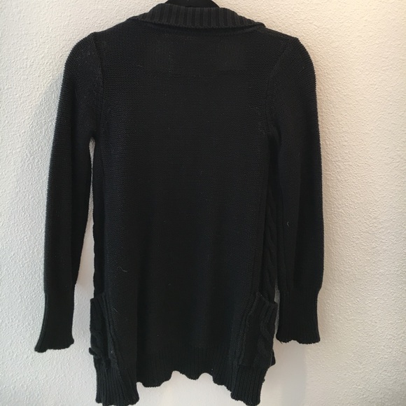 Black coat. Only worn a few times. - Picture 2 of 3