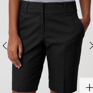 THE LOFT Basketweave Walking Shorts-Julie Fit Sz12