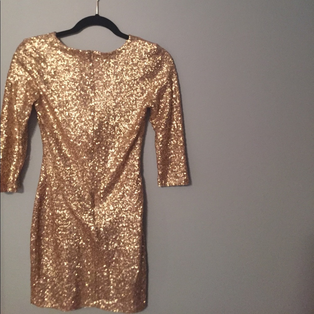 Dress - Picture 3 of 3