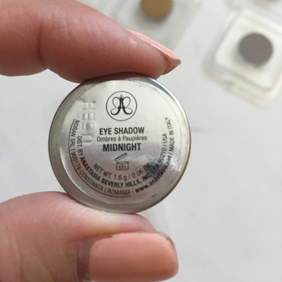 Anastasia Beverly Hills eyeshadow Midnight - Picture 4 of 4