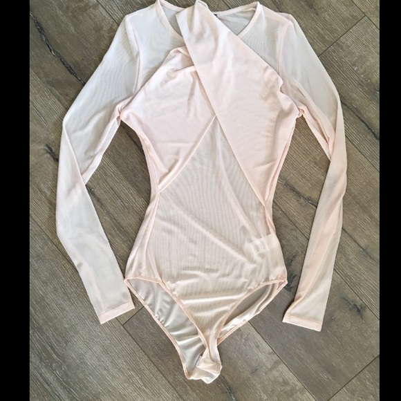 🎉HP🎉 "Skye" Cross mesh bodysuit - Picture 5 of 5