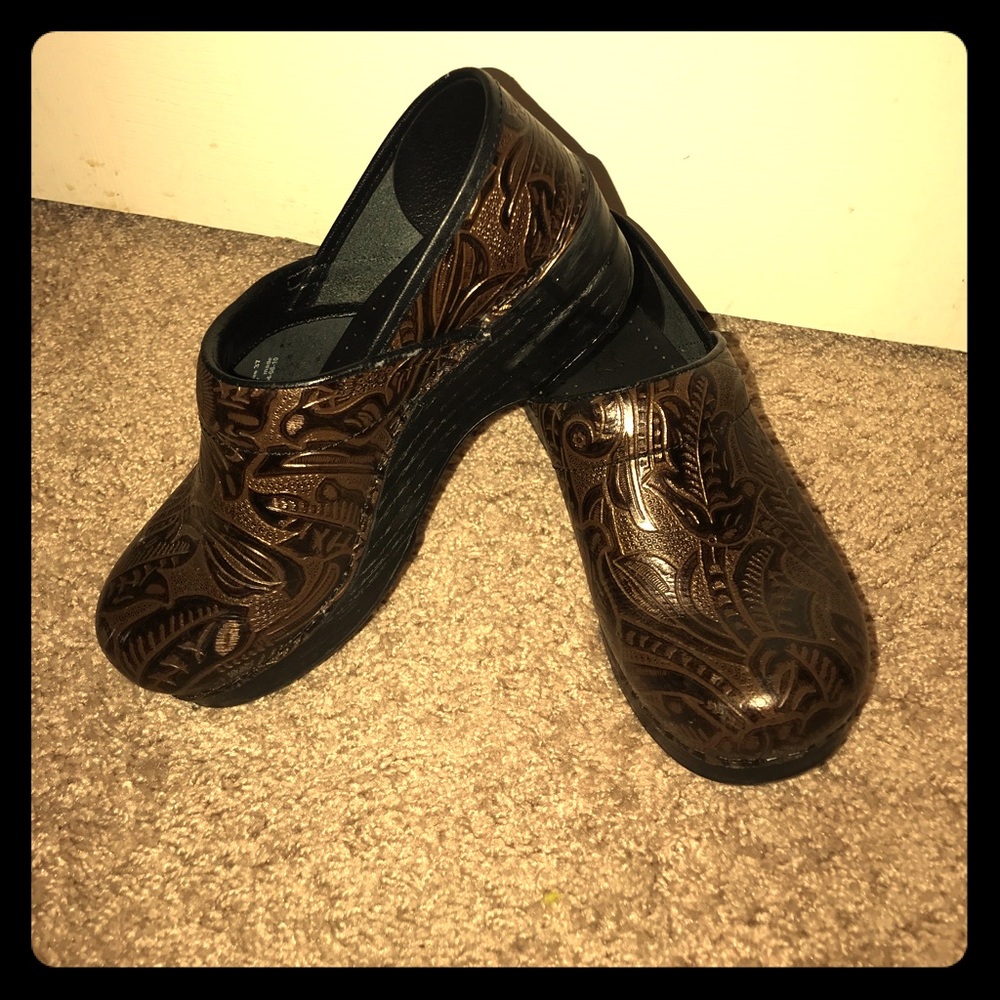Dansko brown leather designer clogs