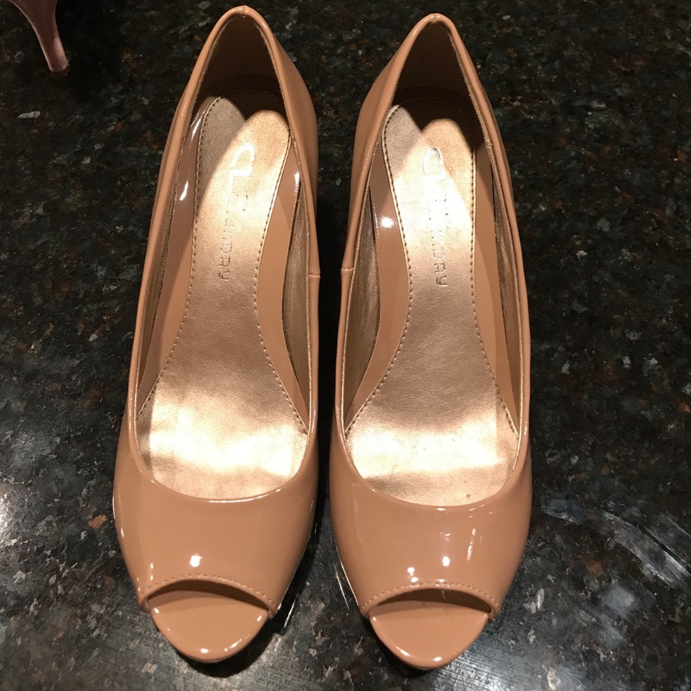 CL by Laundry wedges