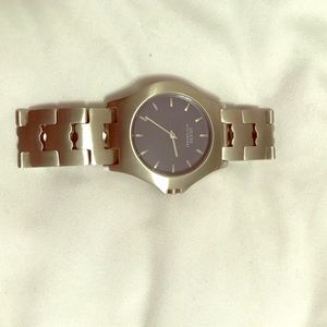 Guess Watch - silver band with navy watch face