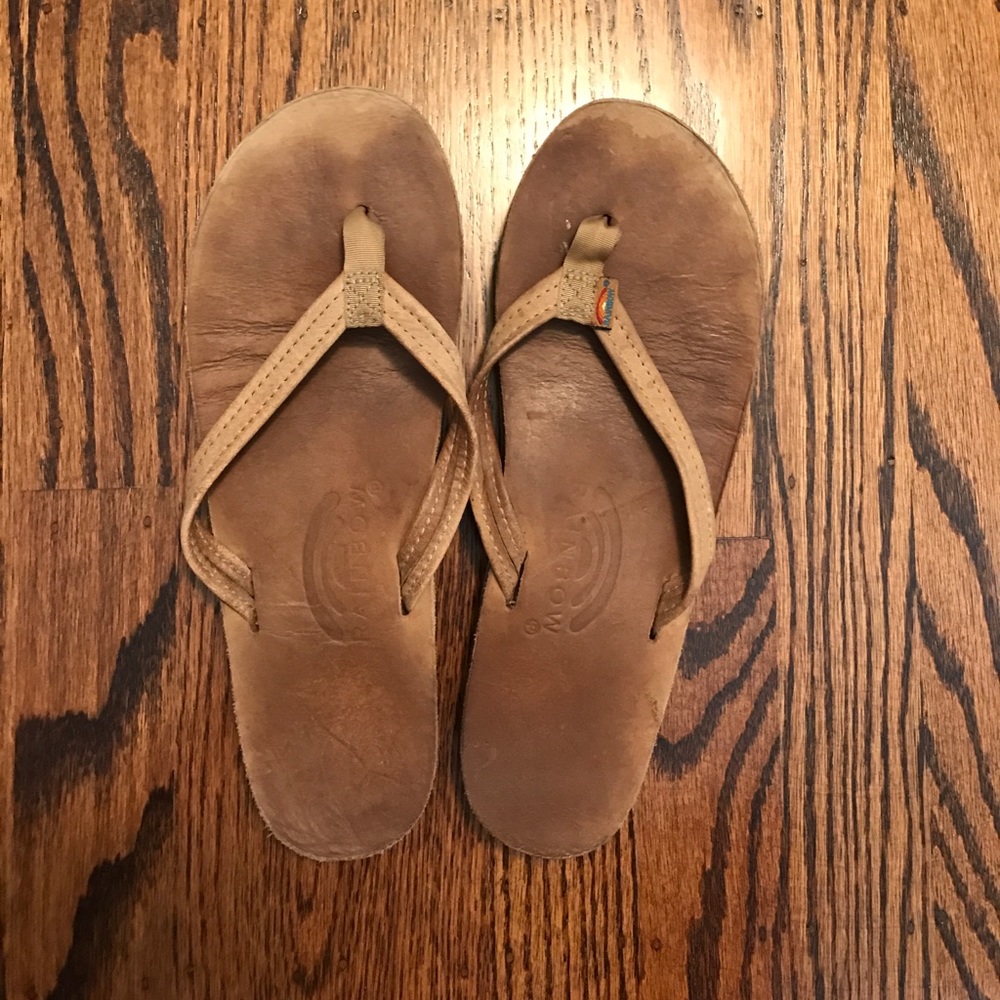 Women's Light Brown Rainbow Sandals size M