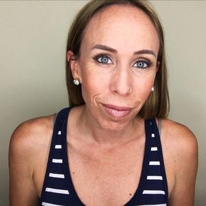 Meet your Posher, Crissie