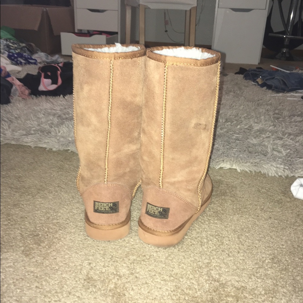 Beach feet boots