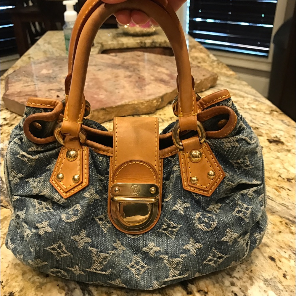 ❤️SOLD❤️Louis Vuitton Pleaty Denim - Picture 2 of 8
