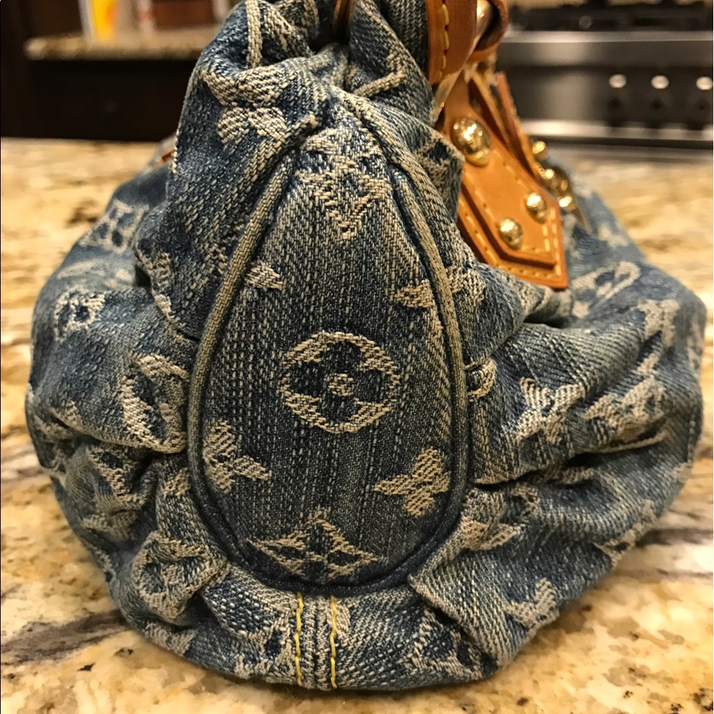 ❤️SOLD❤️Louis Vuitton Pleaty Denim - Picture 4 of 8