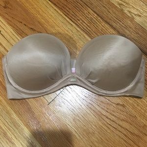 NWOT VS Nude Strapless Bra
