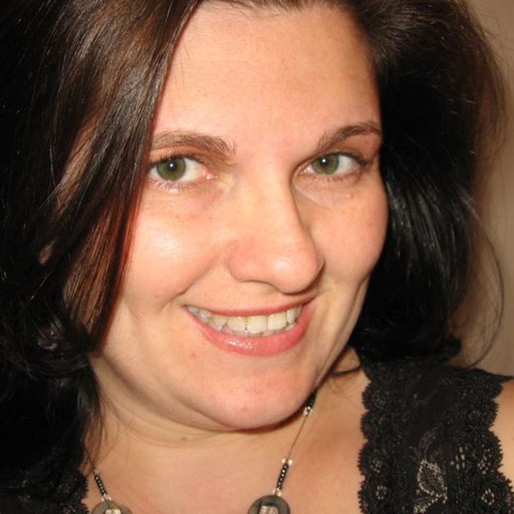 Meet your Posher, Connie