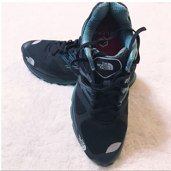 The North Face Shoes - The North Face Sneakers(bundle w/TNF Trucker Hat)